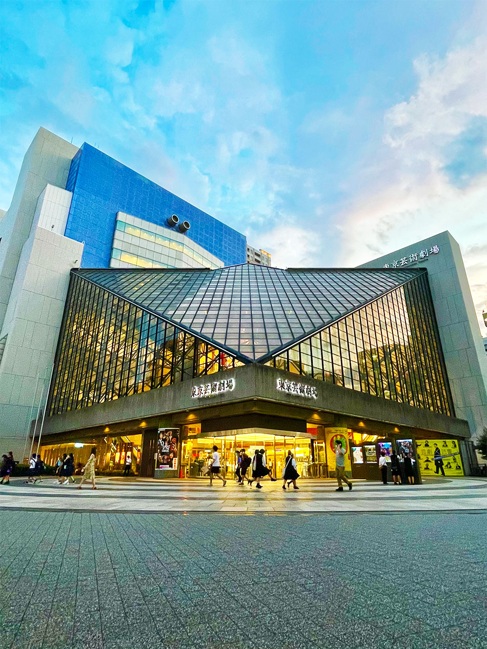 El Teatro Metropolitano de Tokio