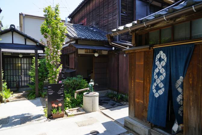 Antiguas casas de estilo japonés en Ueno Sakuragi Atari  