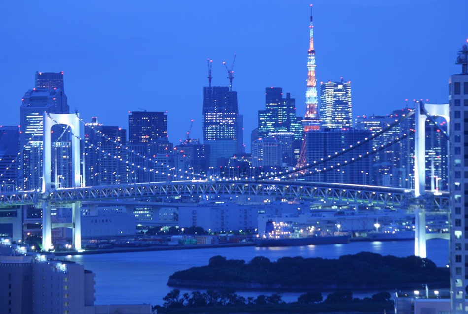 从电信中心大楼眺望的夜景