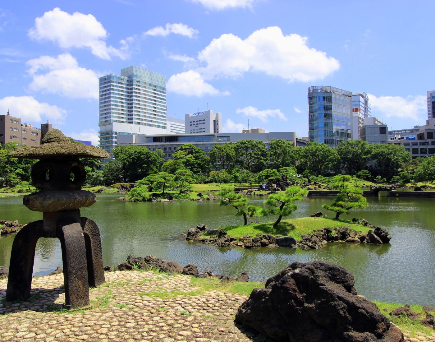 Kyu Shiba Rikyu Gardens The Official Tokyo Travel Guide Go Tokyo