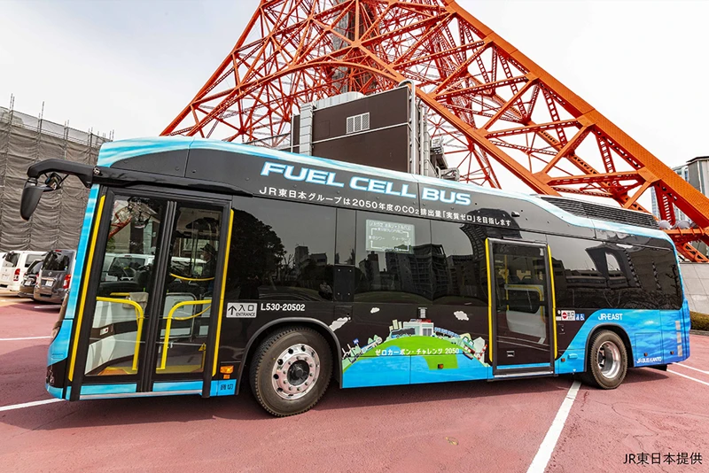 hydrogen-powered shuttle bus