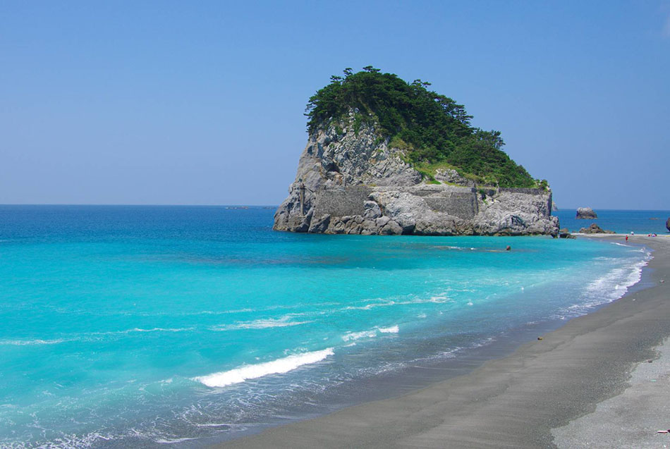 Il mare dell'isola di Niijima