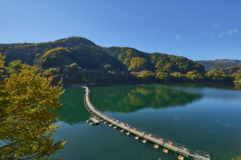 Scenic autumn views at Lake Okutama 01
