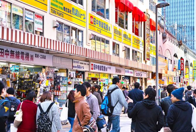 许多的家电量贩店