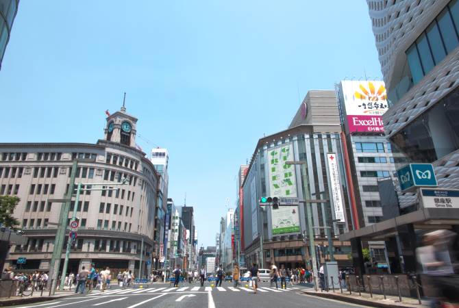 銀座通交叉路口