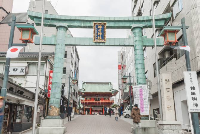 Il santuario Kanda (torii)