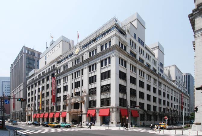 Magasin principal de Mitsukoshi à Nihombashi