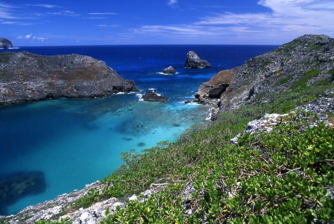 Côte le long de Minamijima