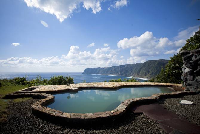 Open-air bath at Miharashi-no-yu