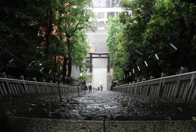 Las escaleras de acceso al Santuario Atago