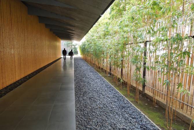 Nezu Museum hallway