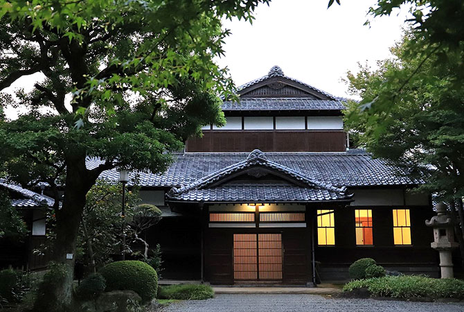 Kyu Asakura House (exterior view)