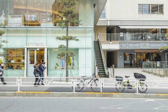 代官山的街道（杂货店）