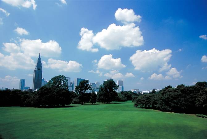 Shinjuku Gyoen National Garden