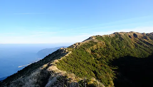 Vulkankrater am Berg Hachijo-Fuji